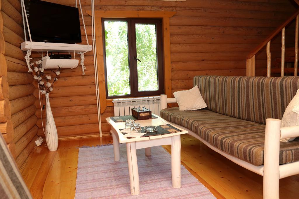 Boutigue Hotel Nebesa Chimgan Kültér fotó